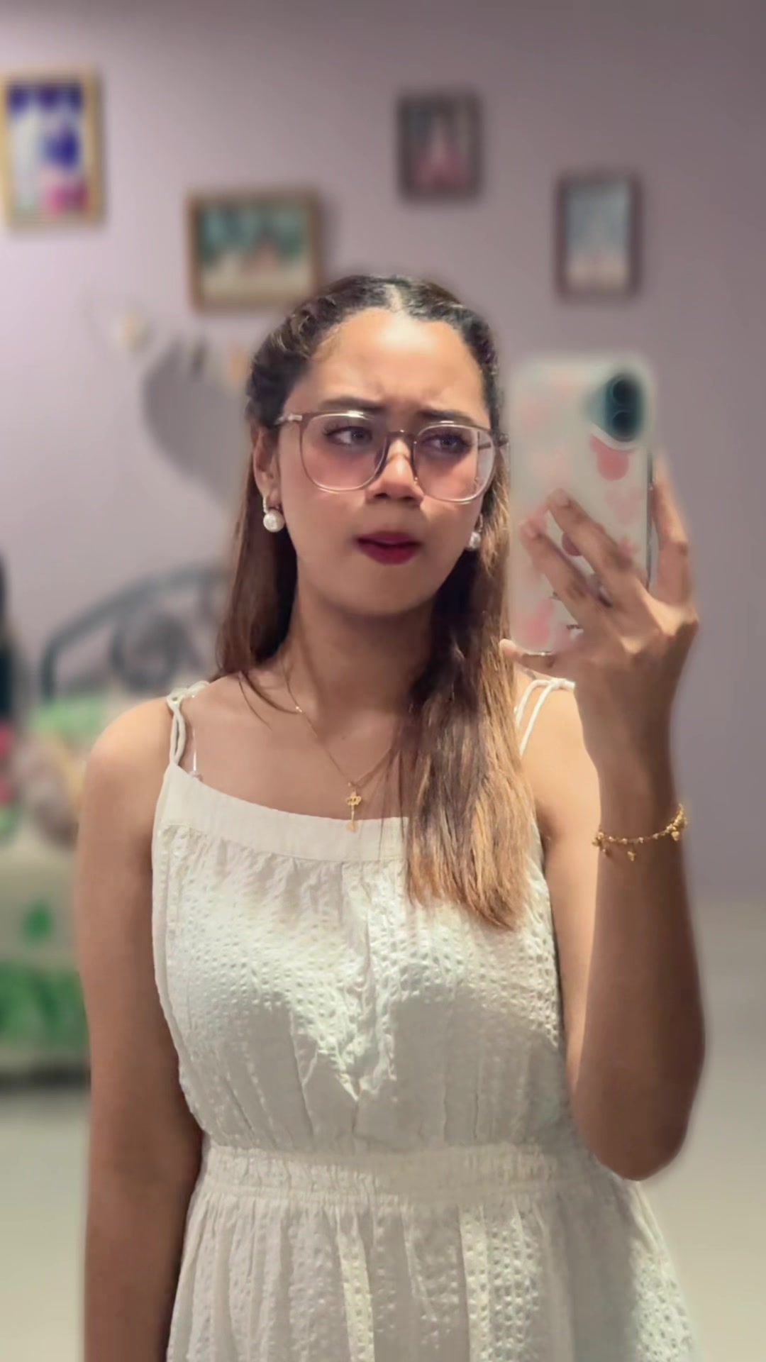 @🕊️🤍Karthigaa 🤍🕊️