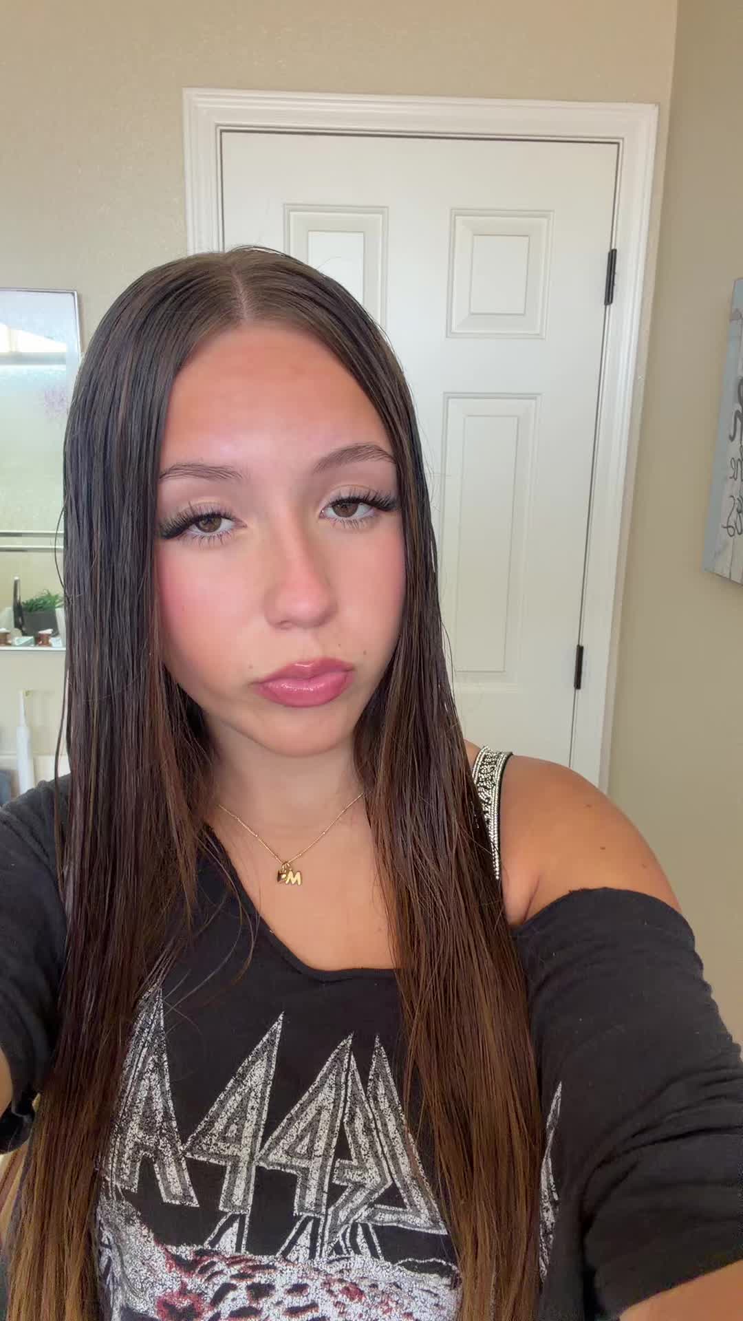 @…