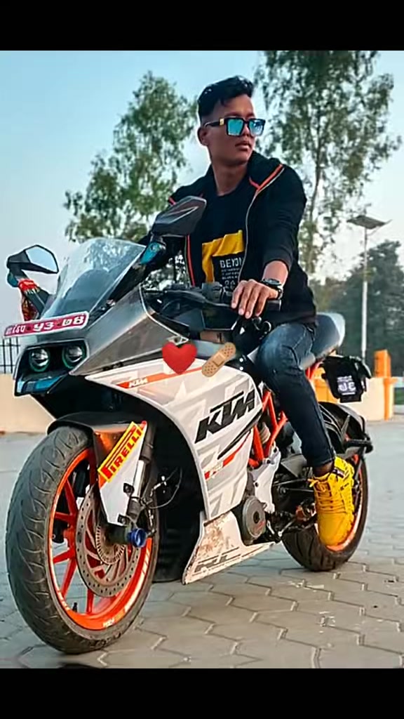@Reezon SaRkaR❤️🩹