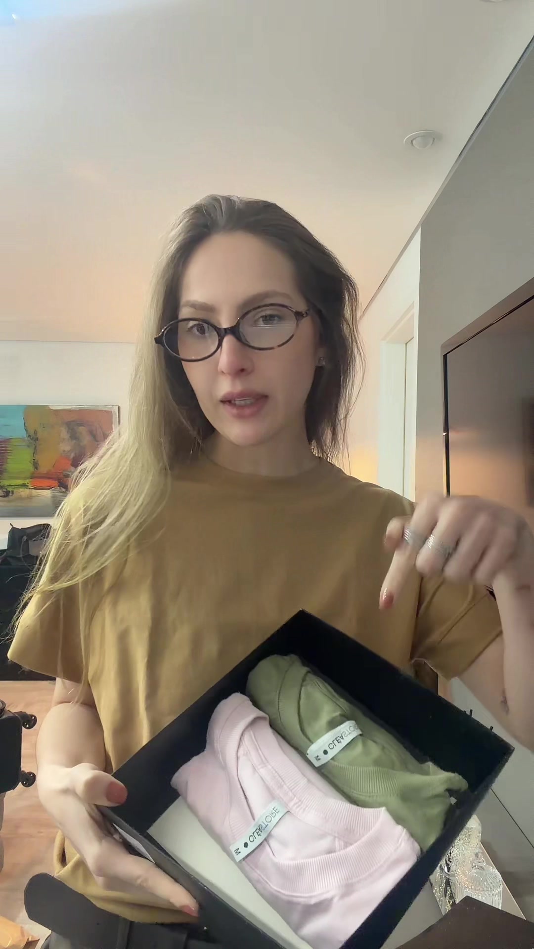 @Julia  | Creator