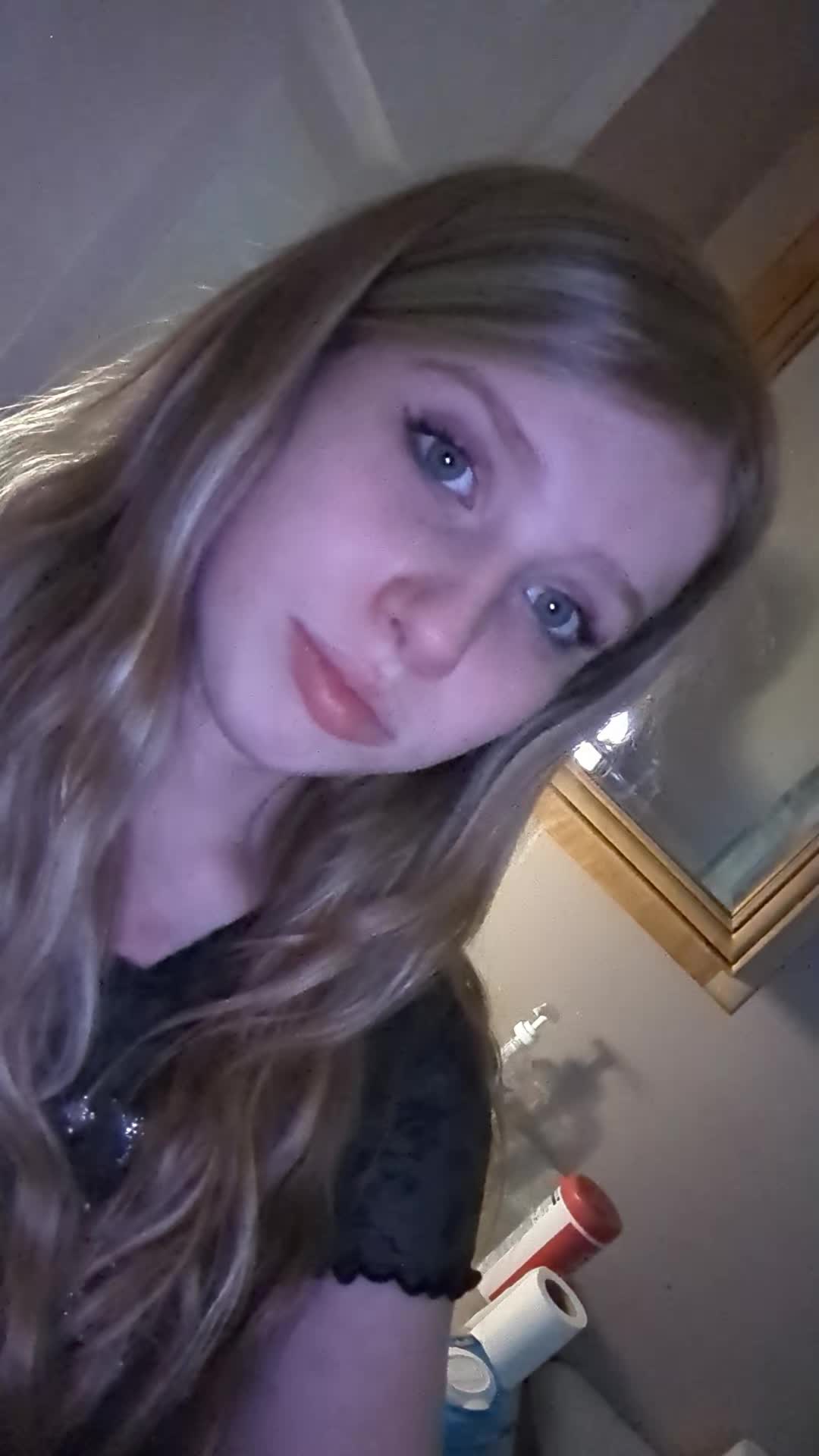 @🕊️