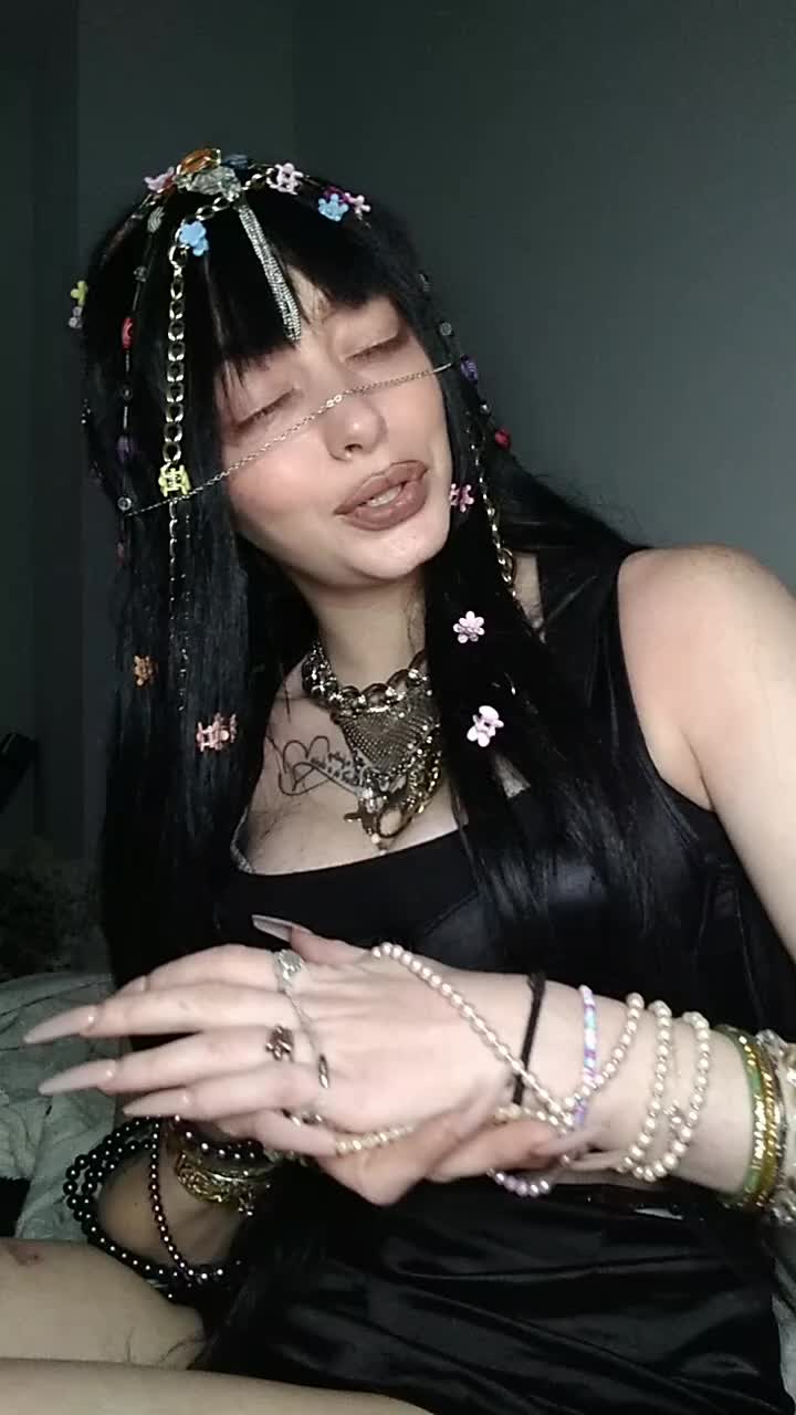@Jazlyncrayz