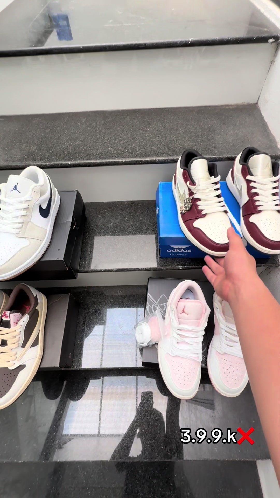 @SneakerLuxury19