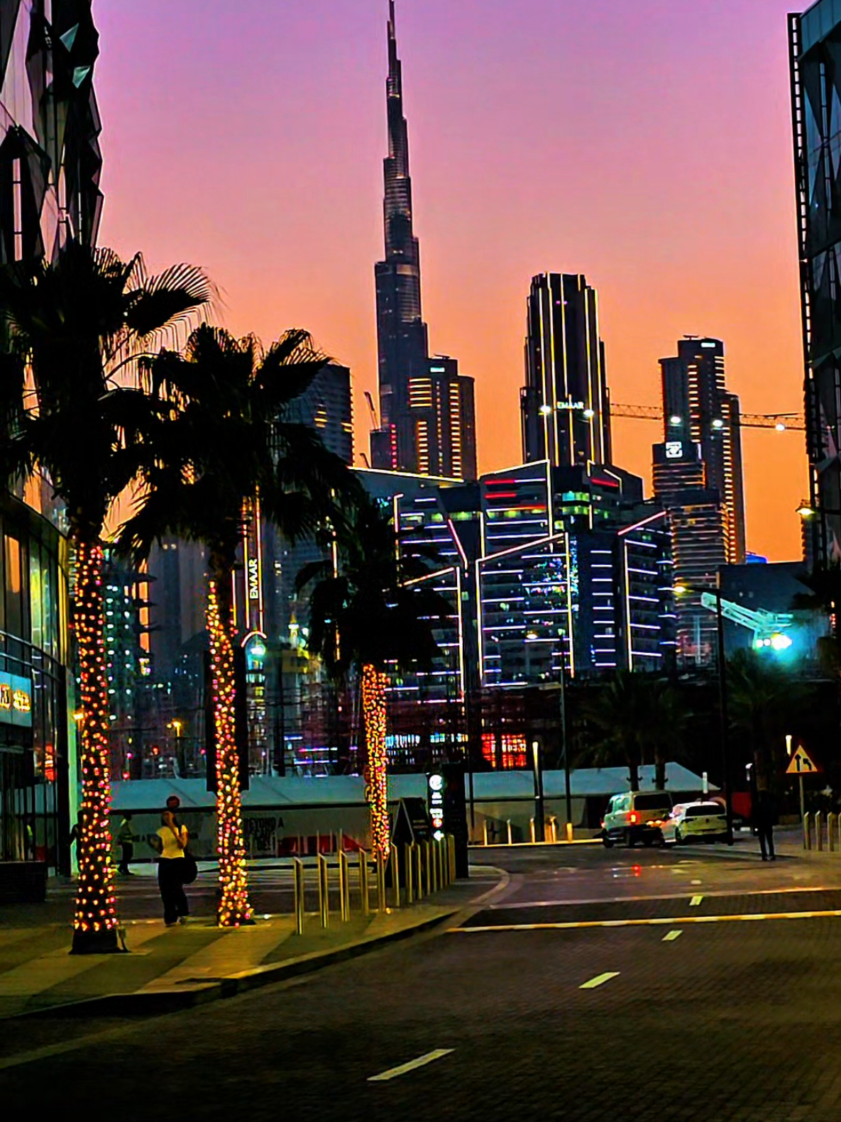 @dubai
