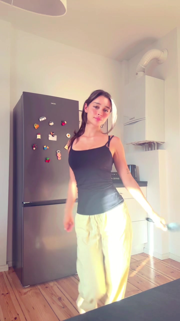 @Elisa