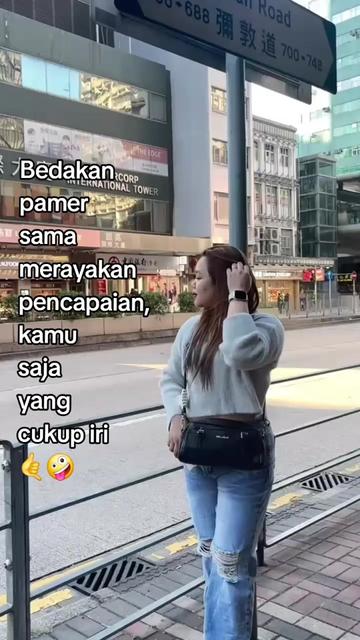 @P E L A N D U K 
