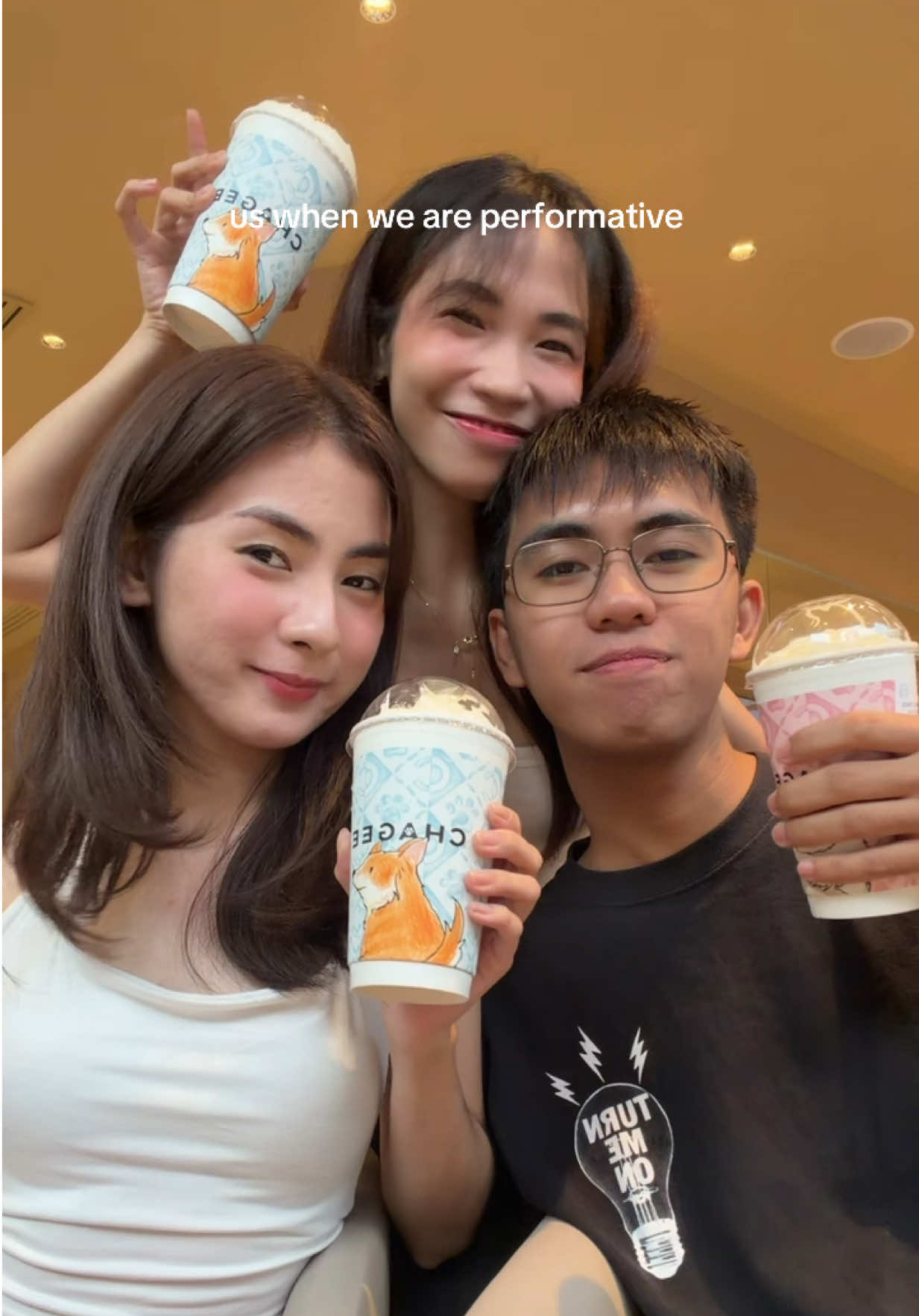 @Eywi 🍍 kindaeywi on IG