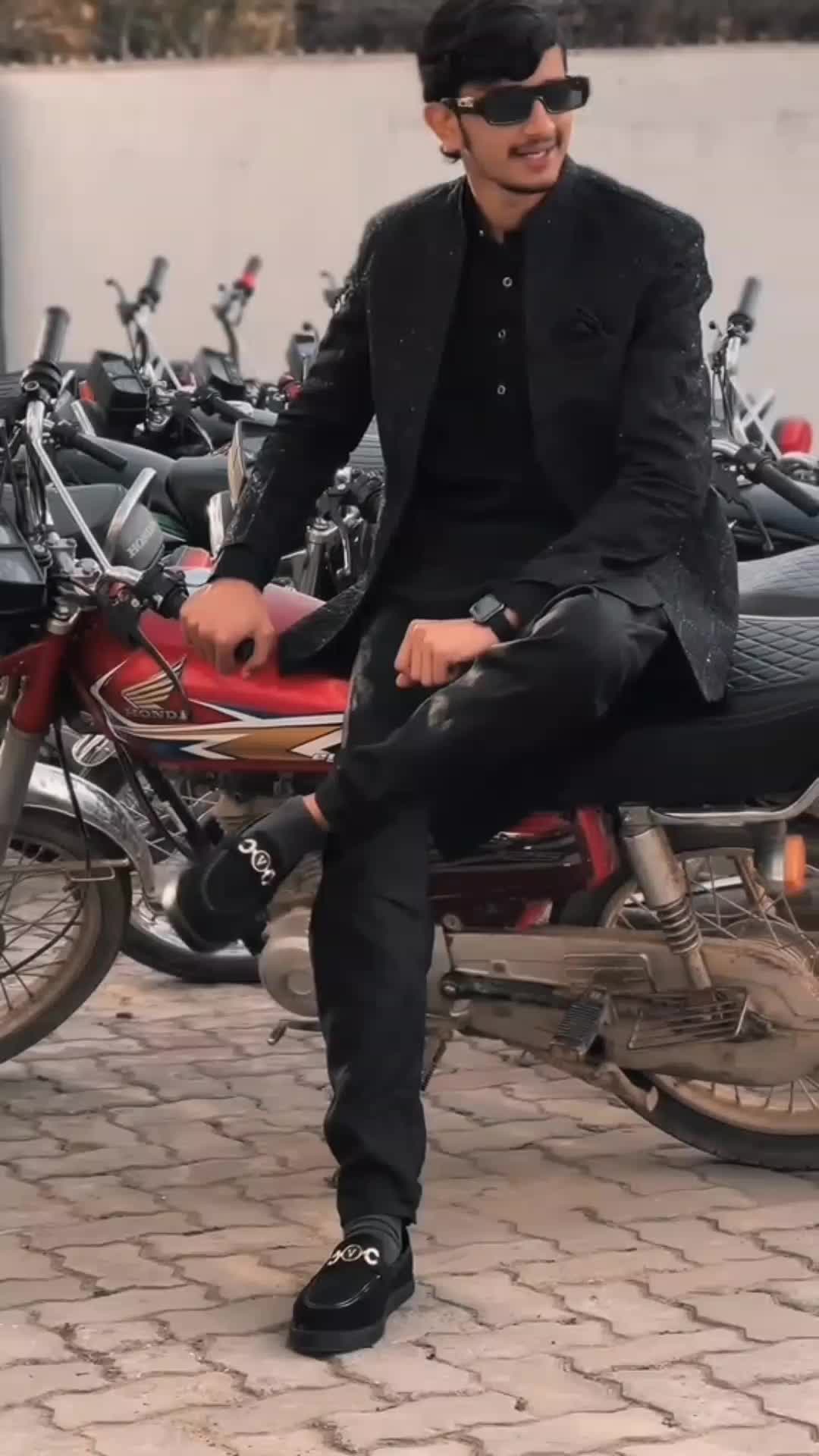 @Zohaib Pendu