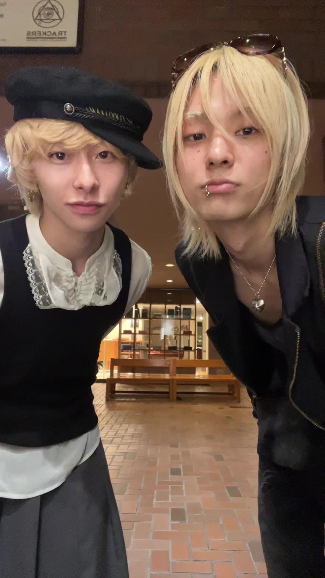 @ひかる