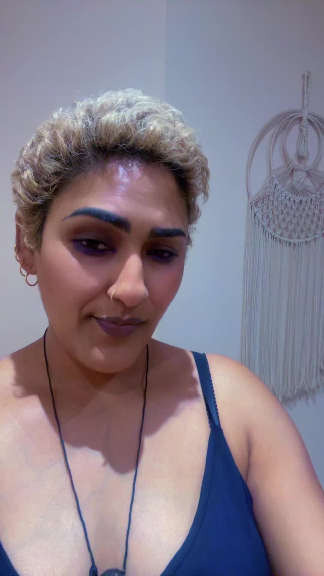 @Maria Nikolantu