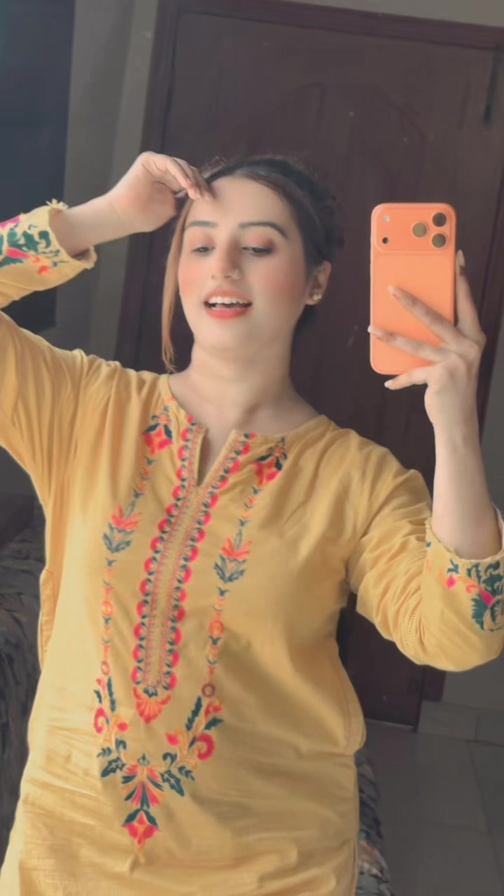 @zoyanoor____