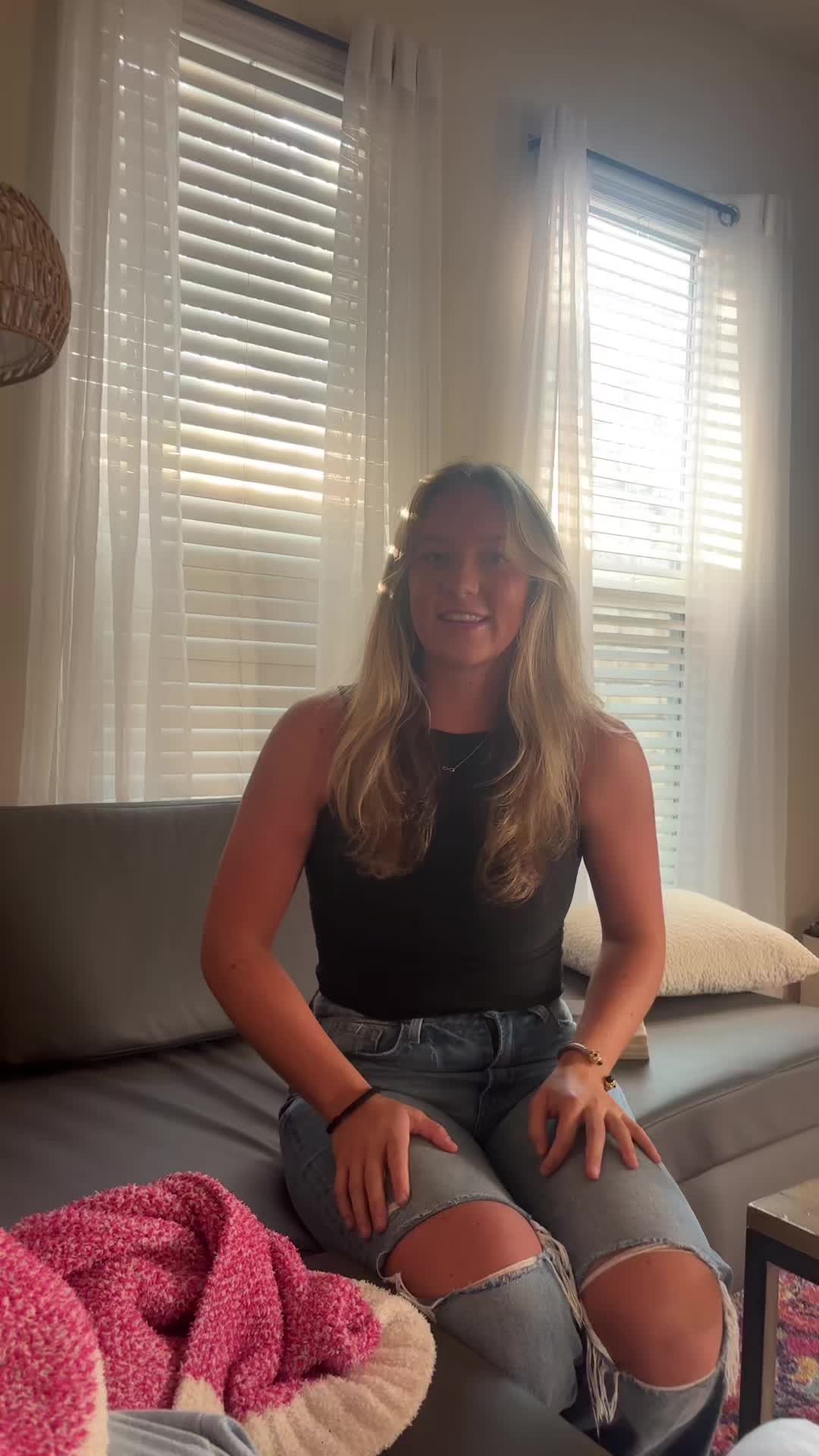 @laurenservine
