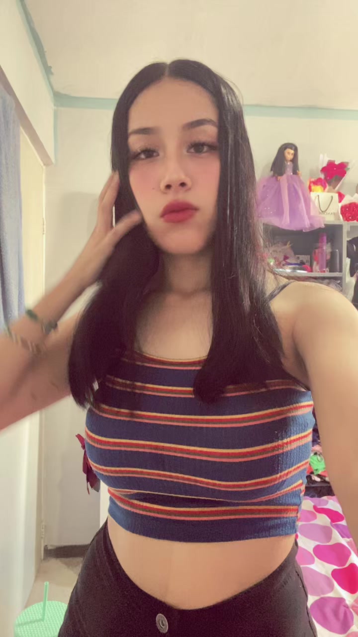 @Emy🖤
