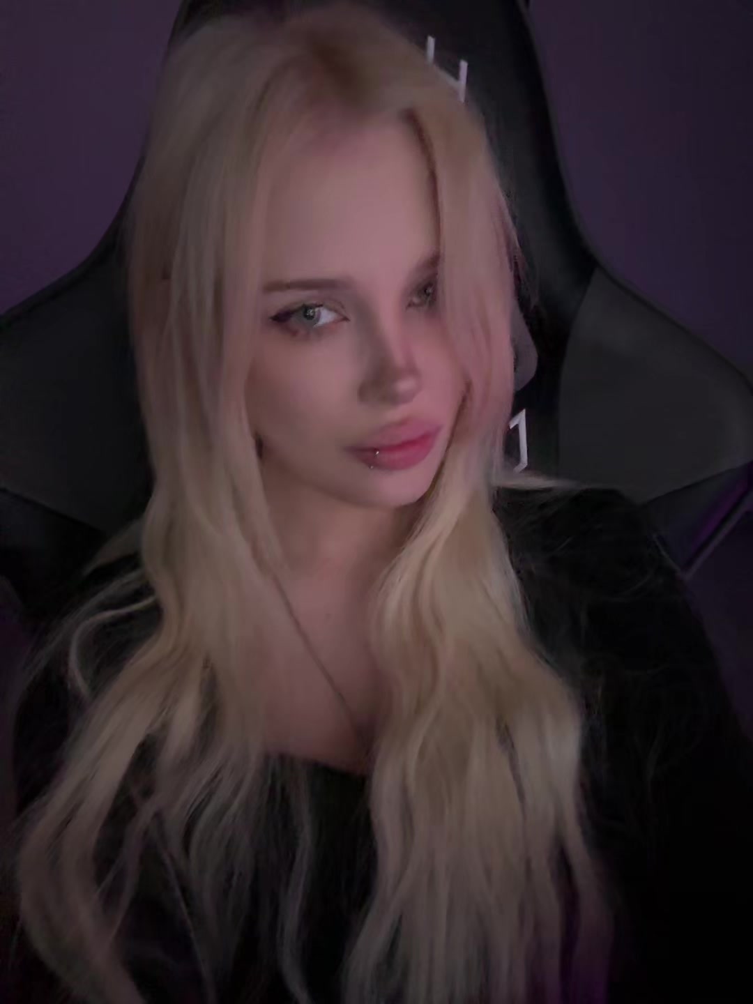 @твич oblizala