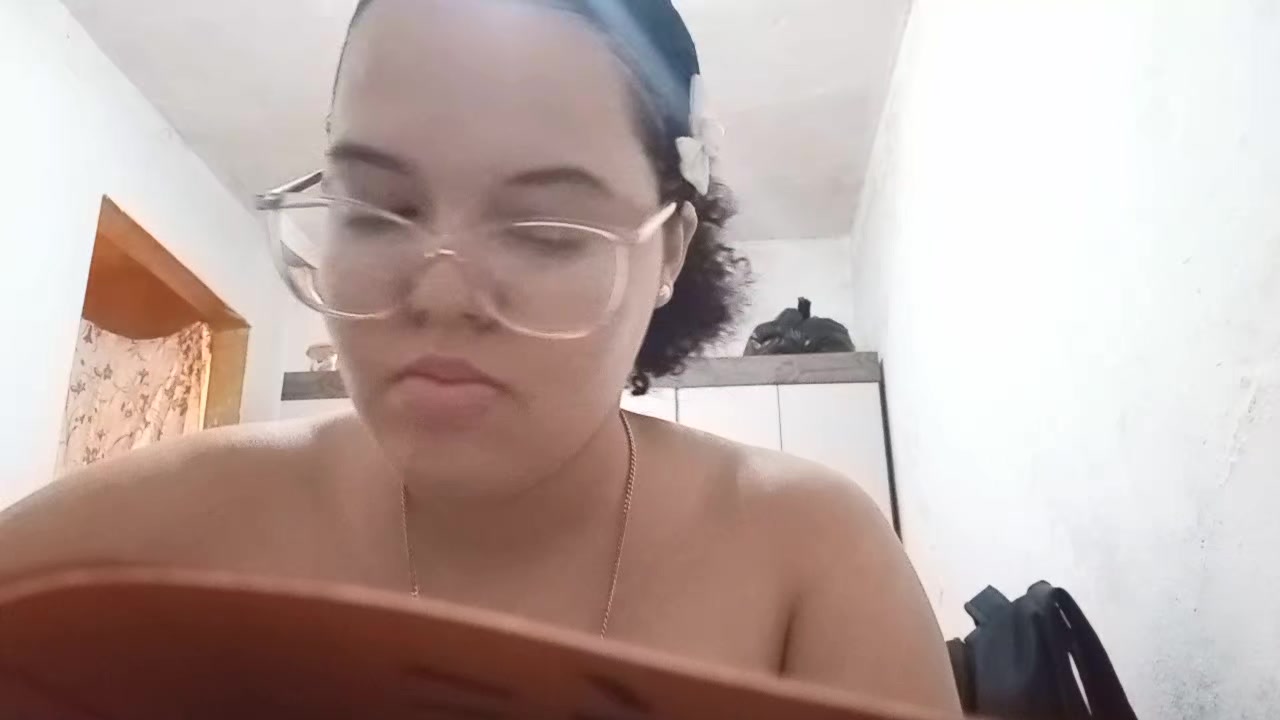 @Emilly Maria