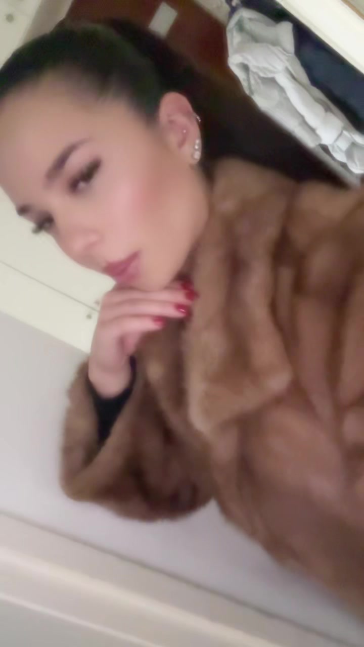 @🐰