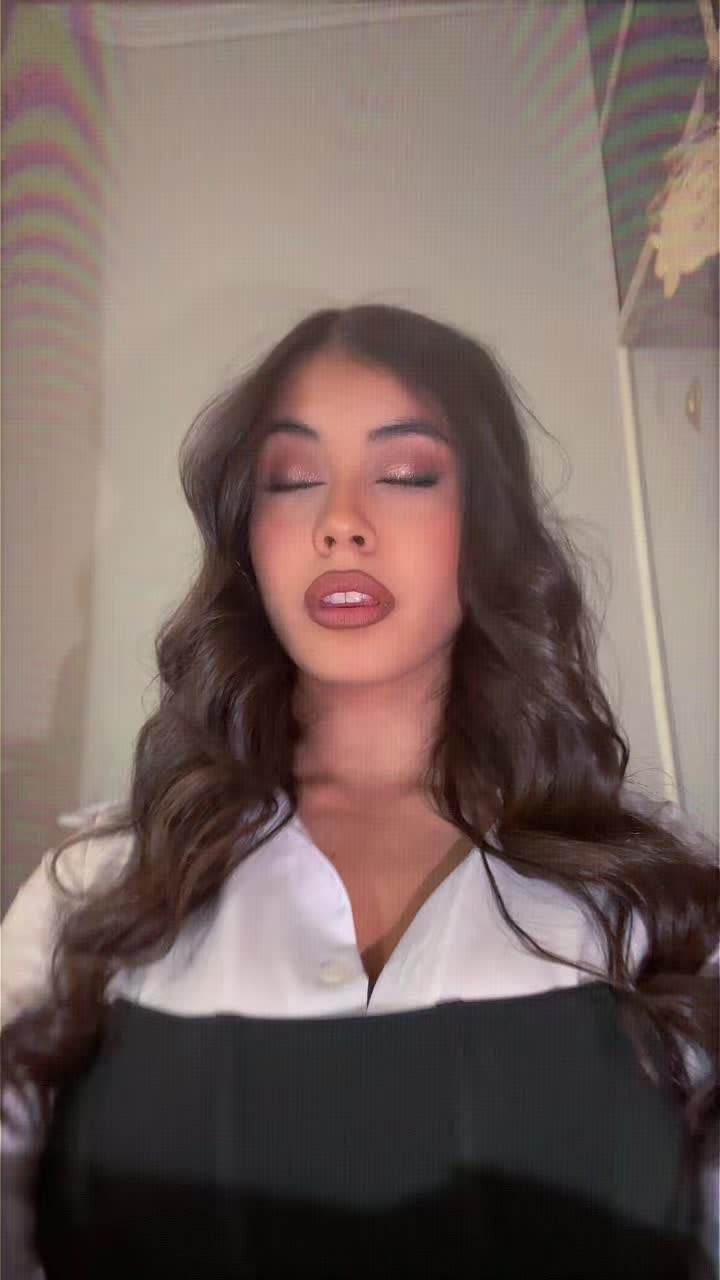 @_auroradauria_