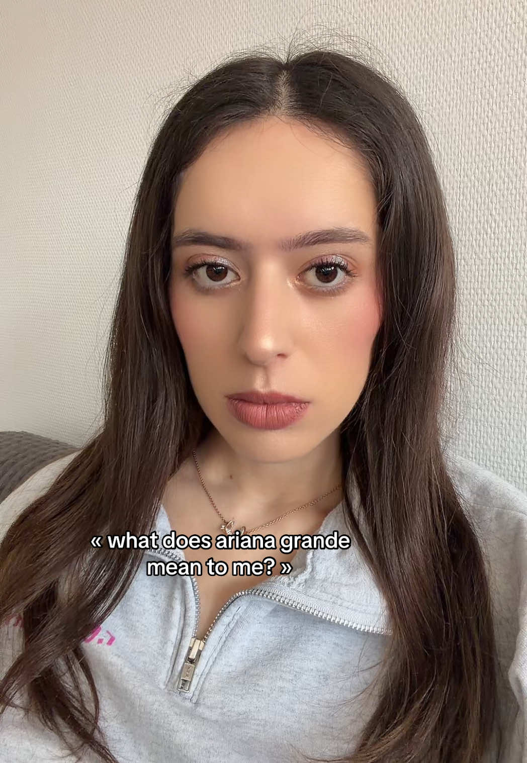 @Elodie