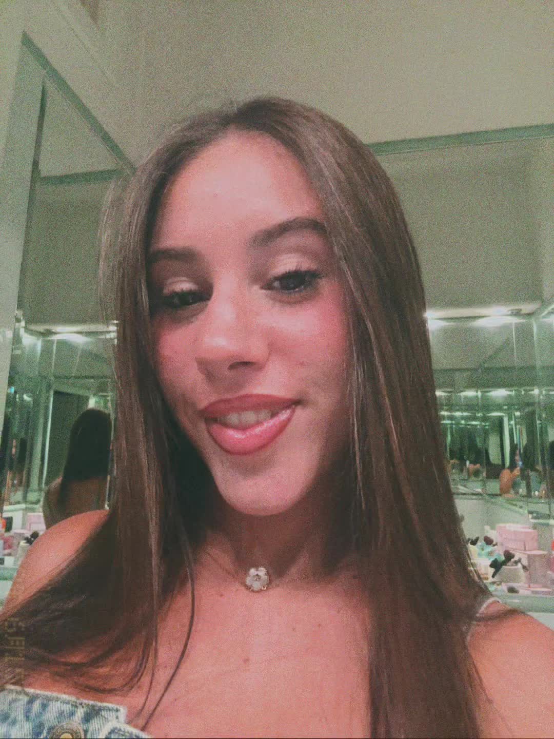 @siriaa