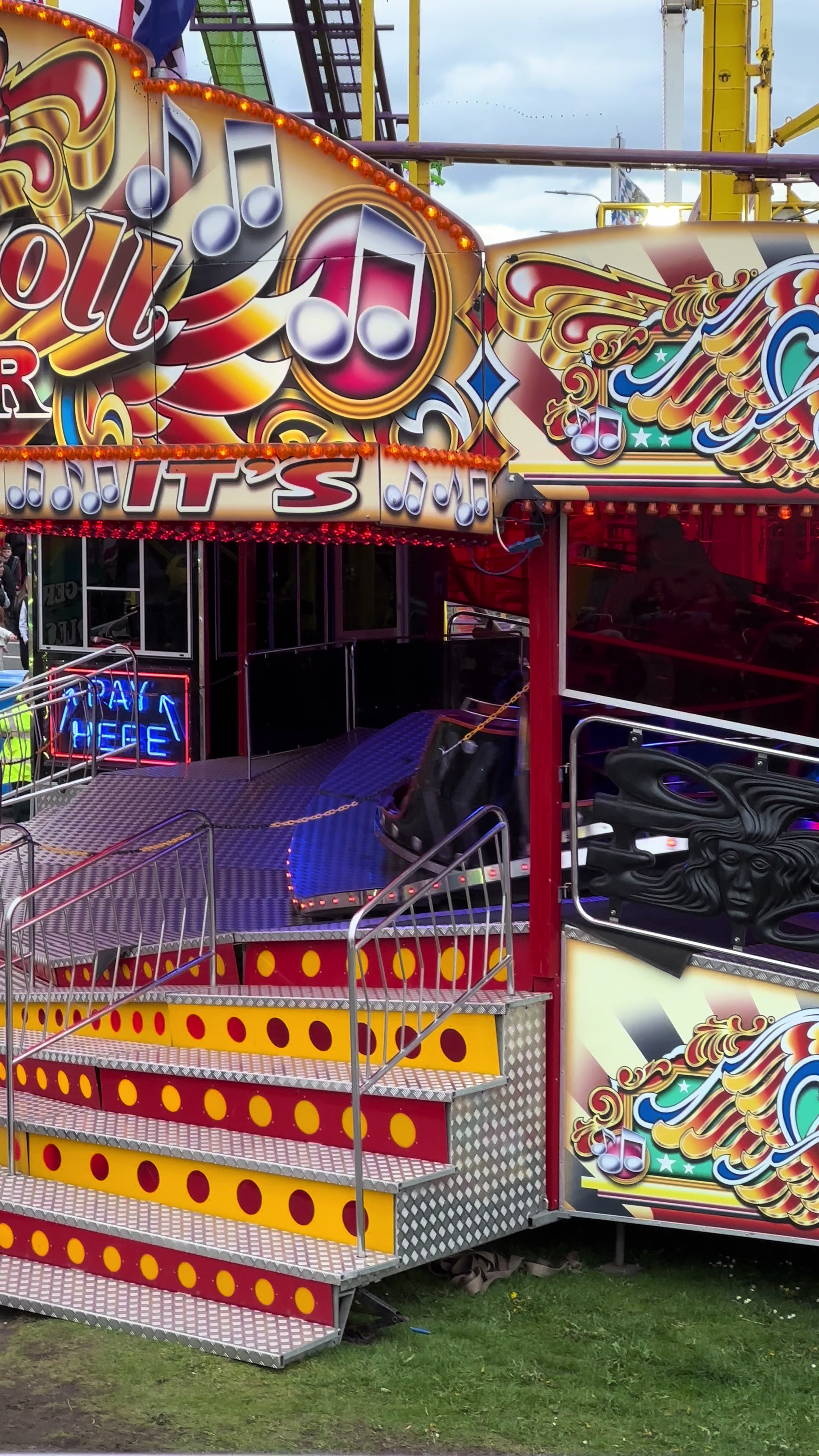 @funfairrides360