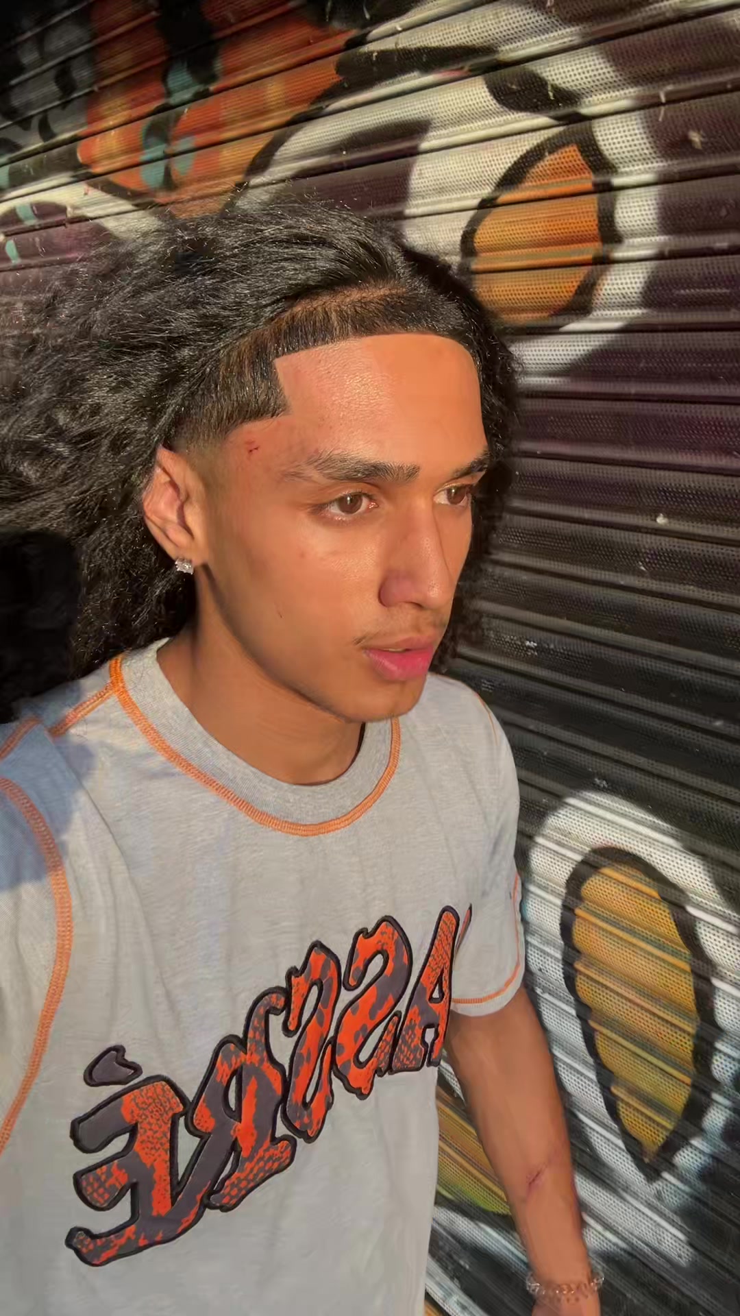 @🦈