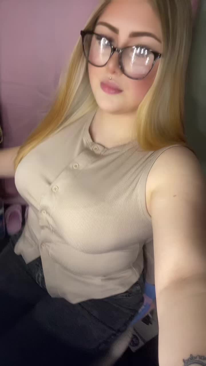 @_kaysha_louise_