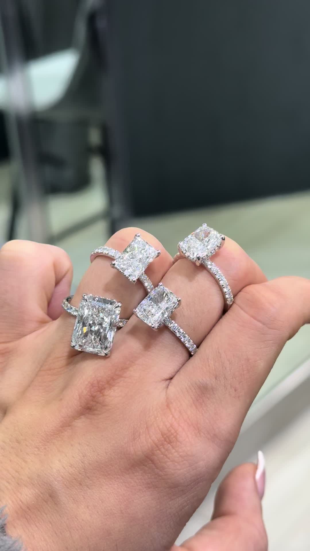 @MrsIceTheJeweller