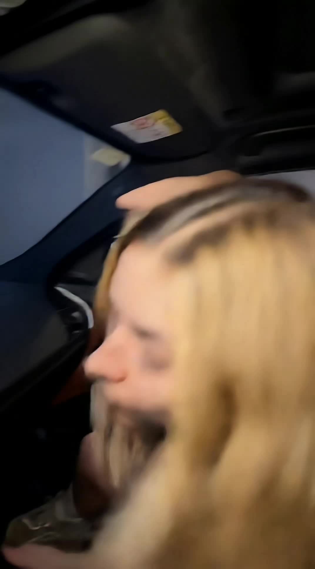 @itselisaserra
