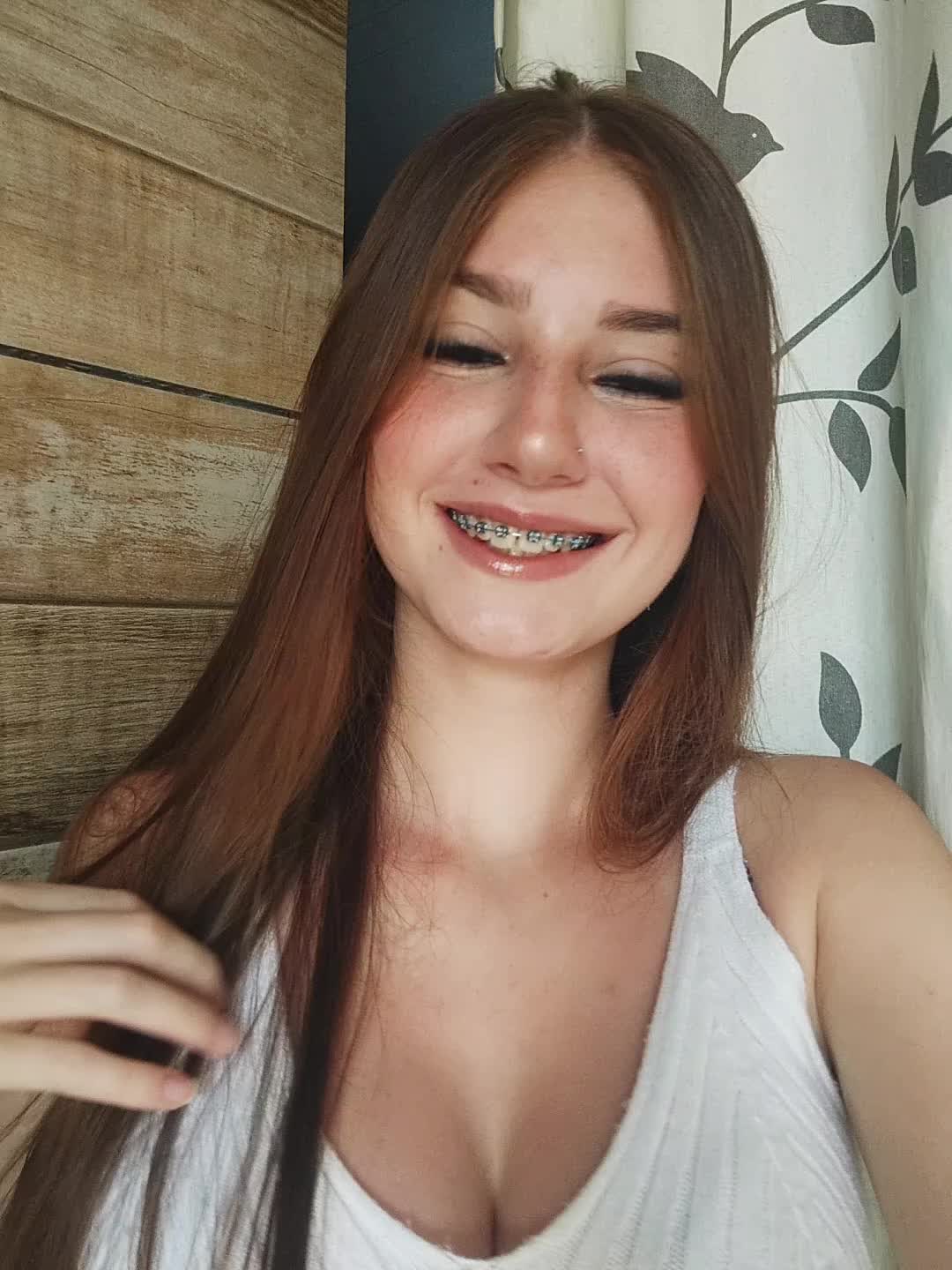 @جولي