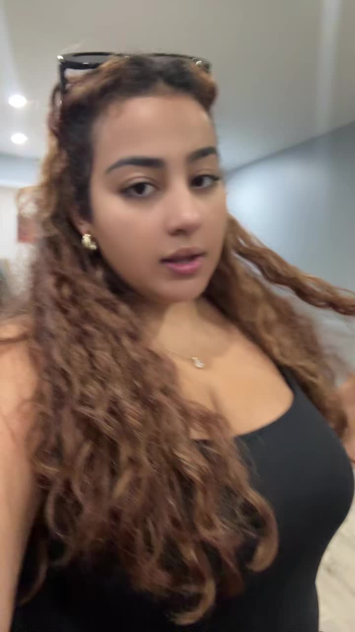 @NotAriannaDenise