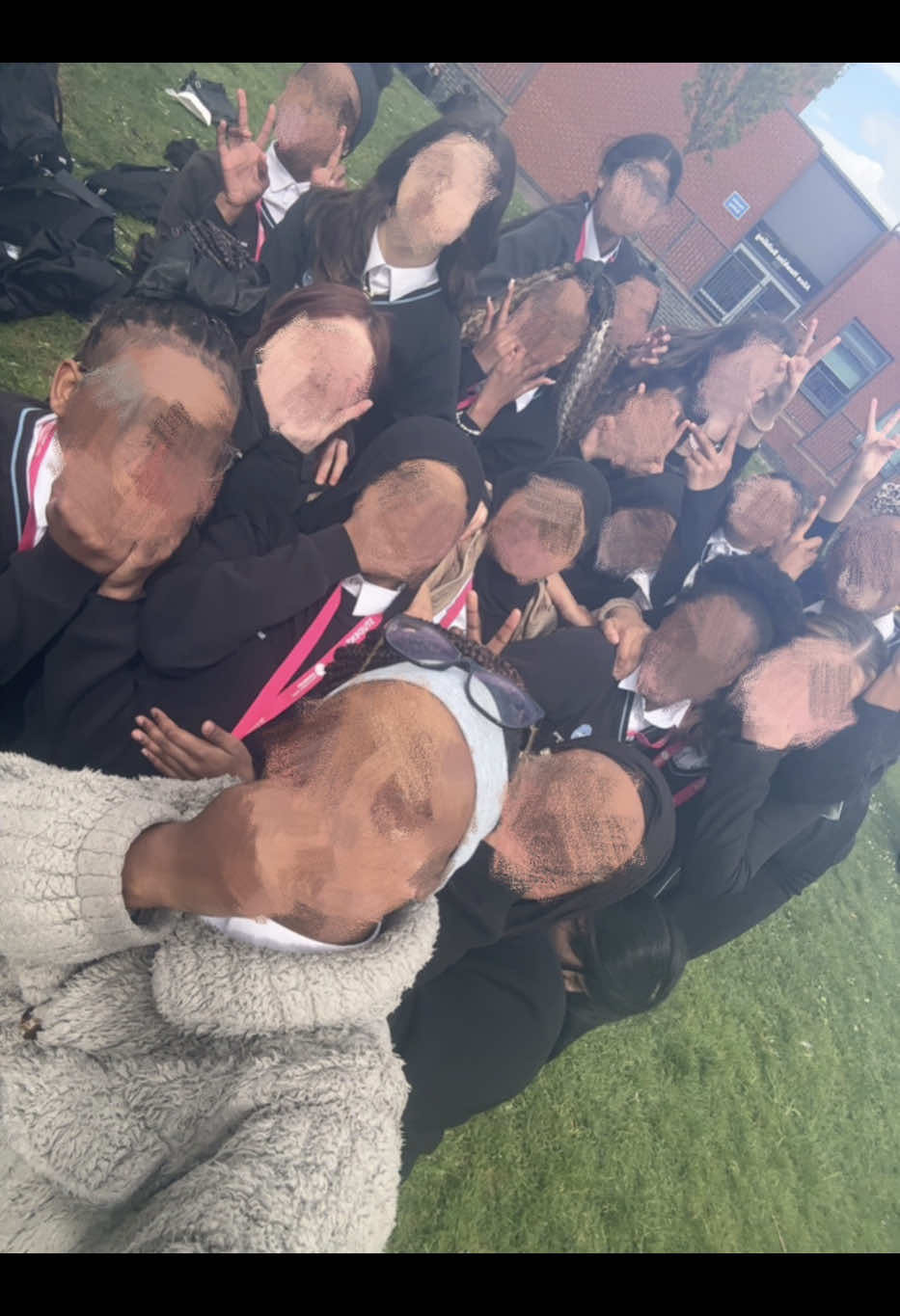 @𝑀𝑟𝑠𝐵𝑎𝑟𝑟𝑦