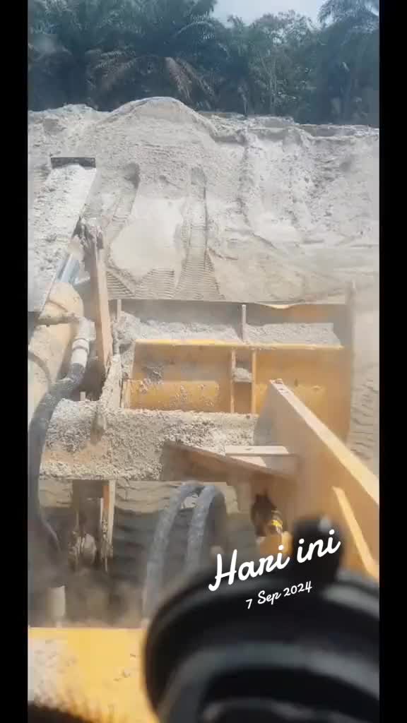 @🎬