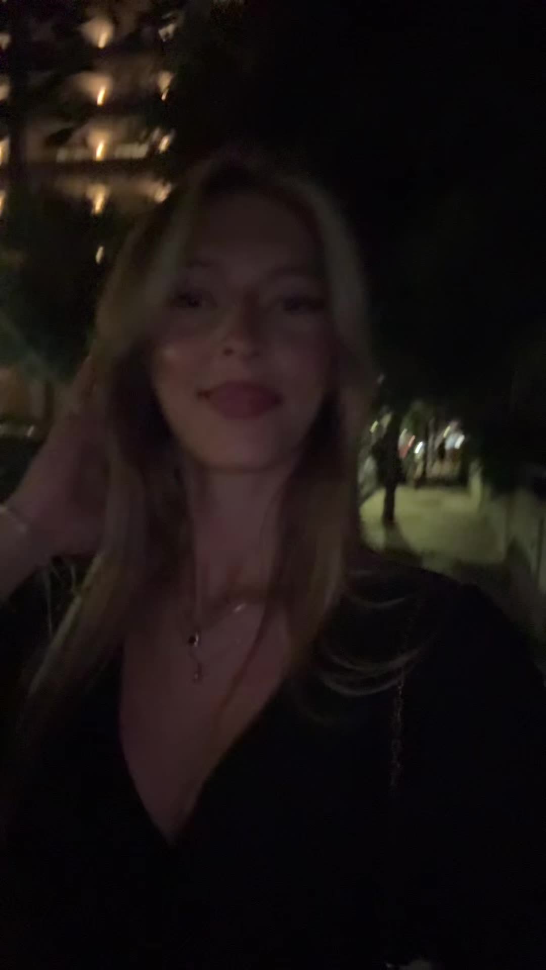 @florushe
