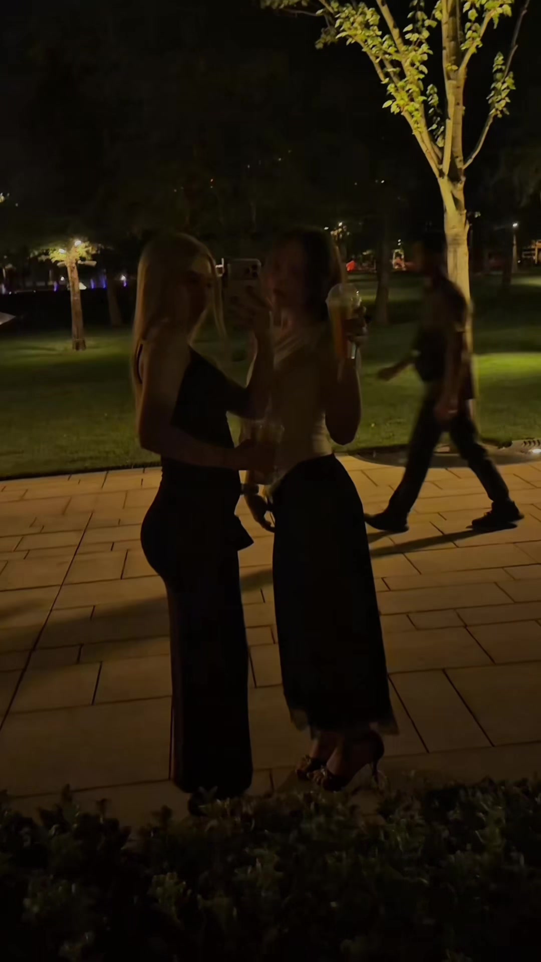 @mikova