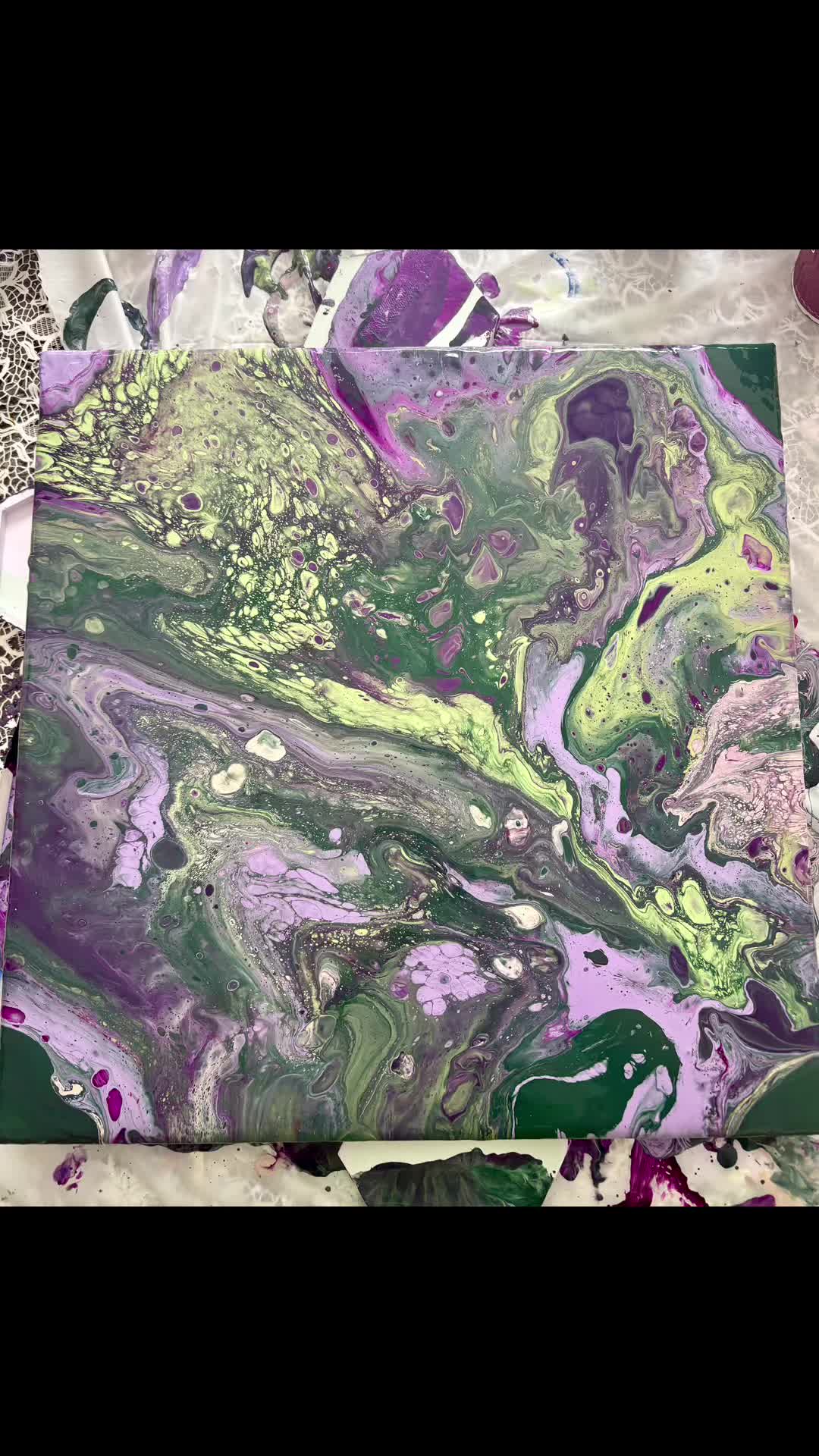 @Taylored Lily Art