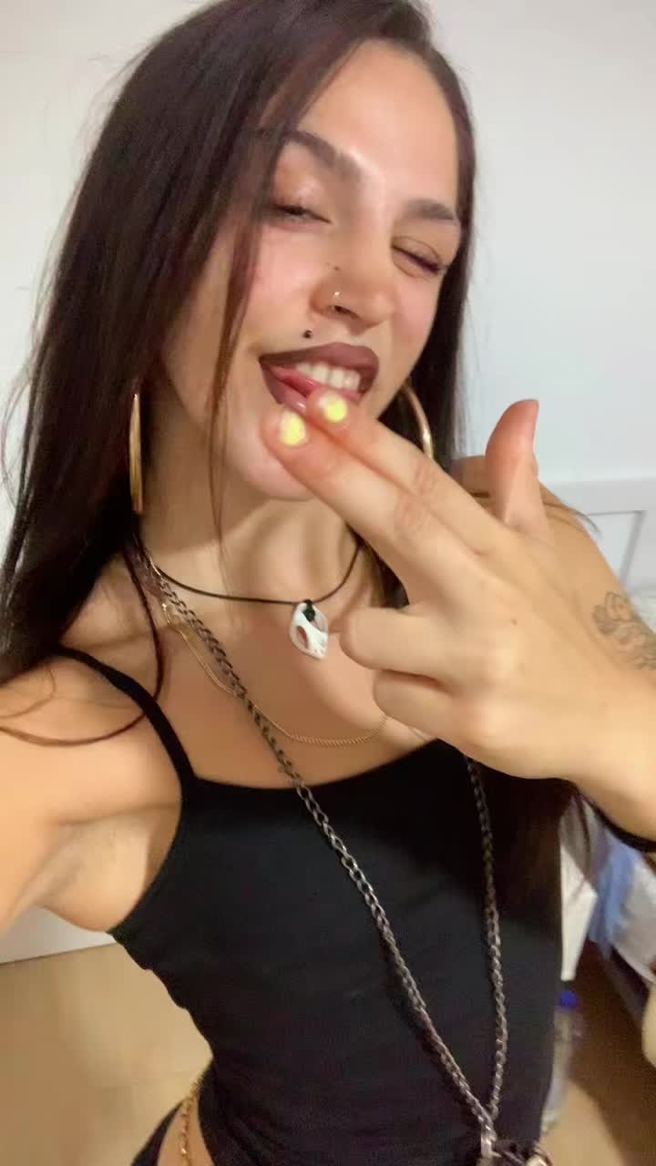 @kinkyera