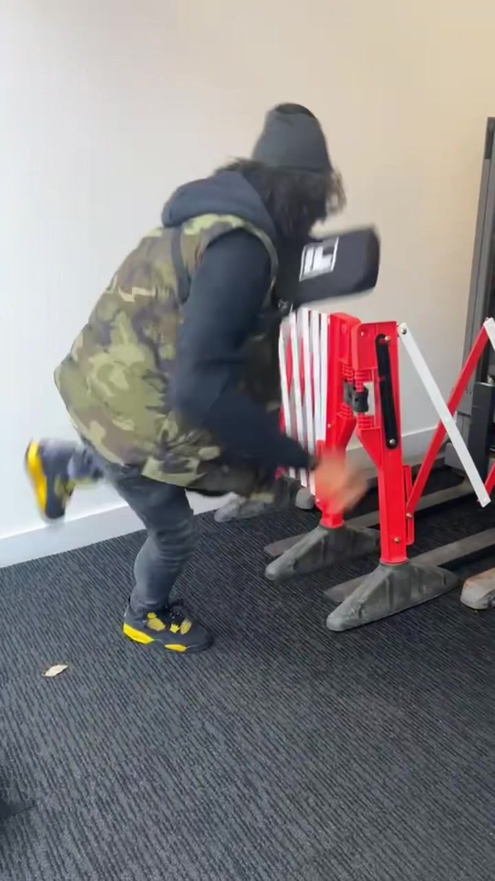@z_bjj6