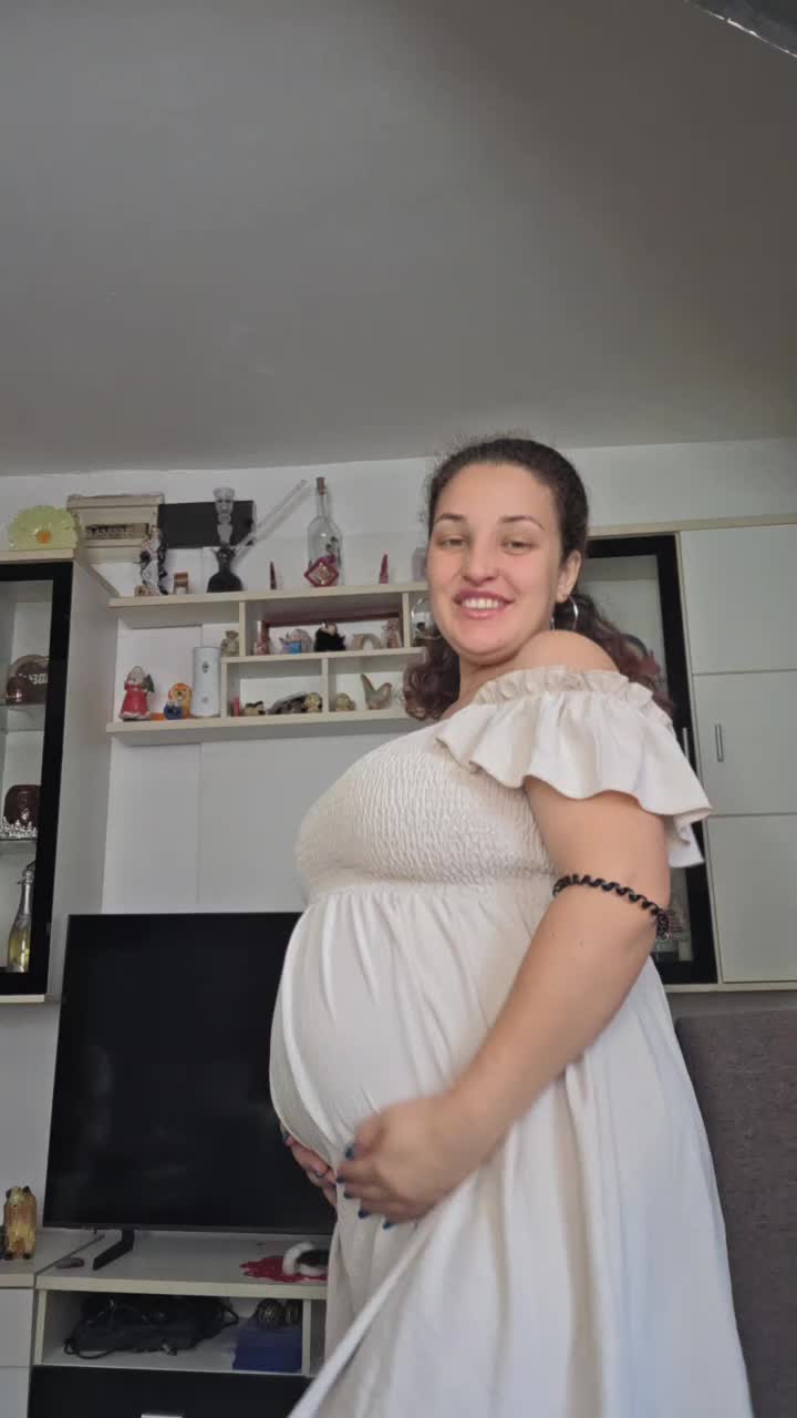 @Nicoleta😈