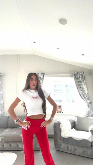 @Leannaxx