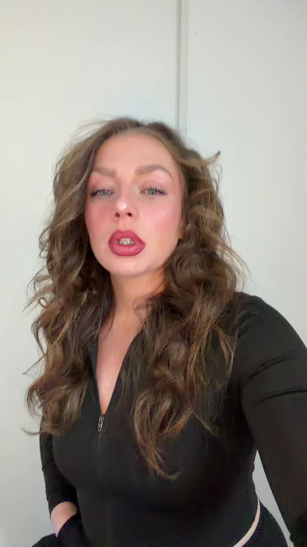 @Élise 👑