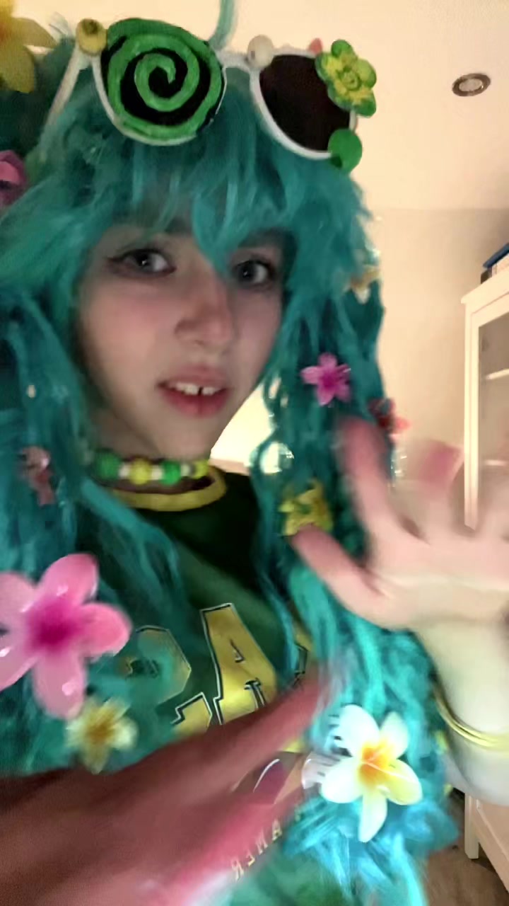 @𝒯𝒾𝓁𝓁𝓎(๑˃ᴗ˂)ﻭ