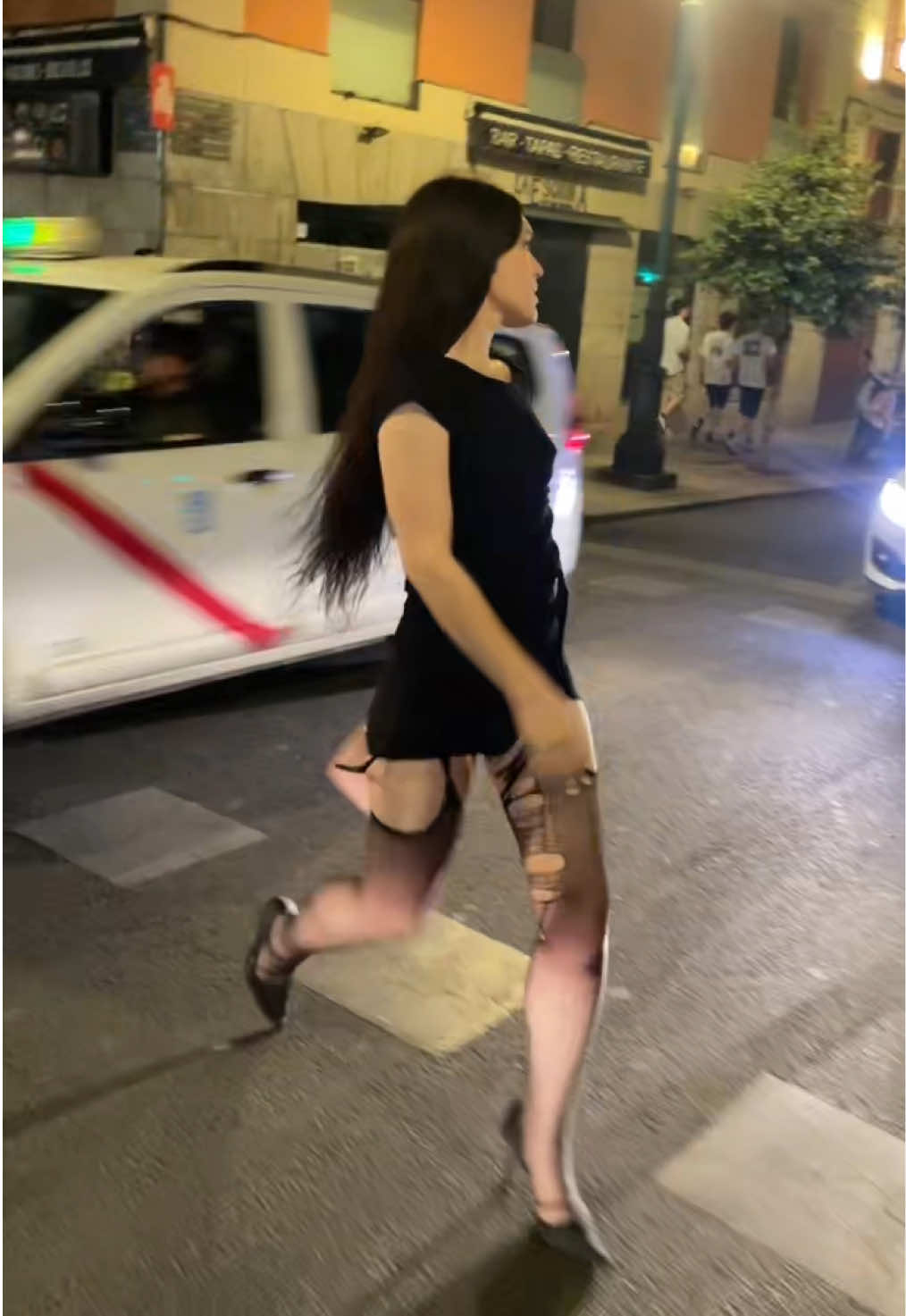 @Rubí