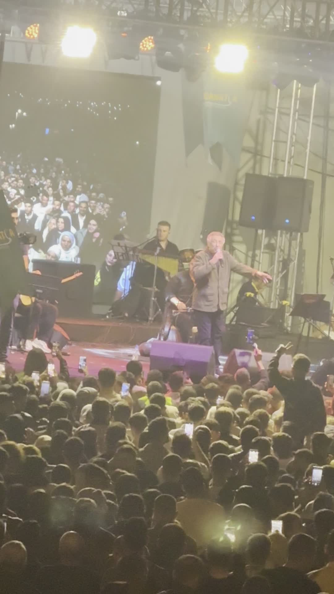 @Aziz Abukan