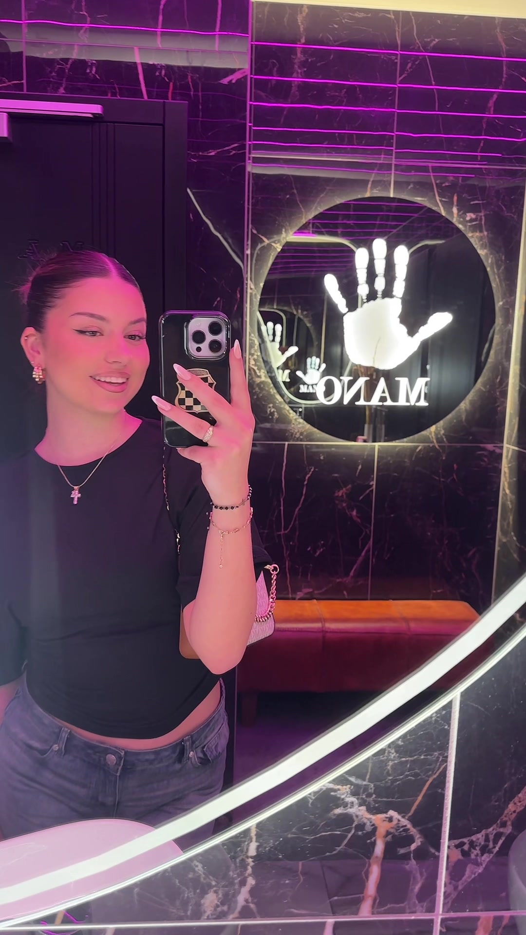 @laura🇭🇷