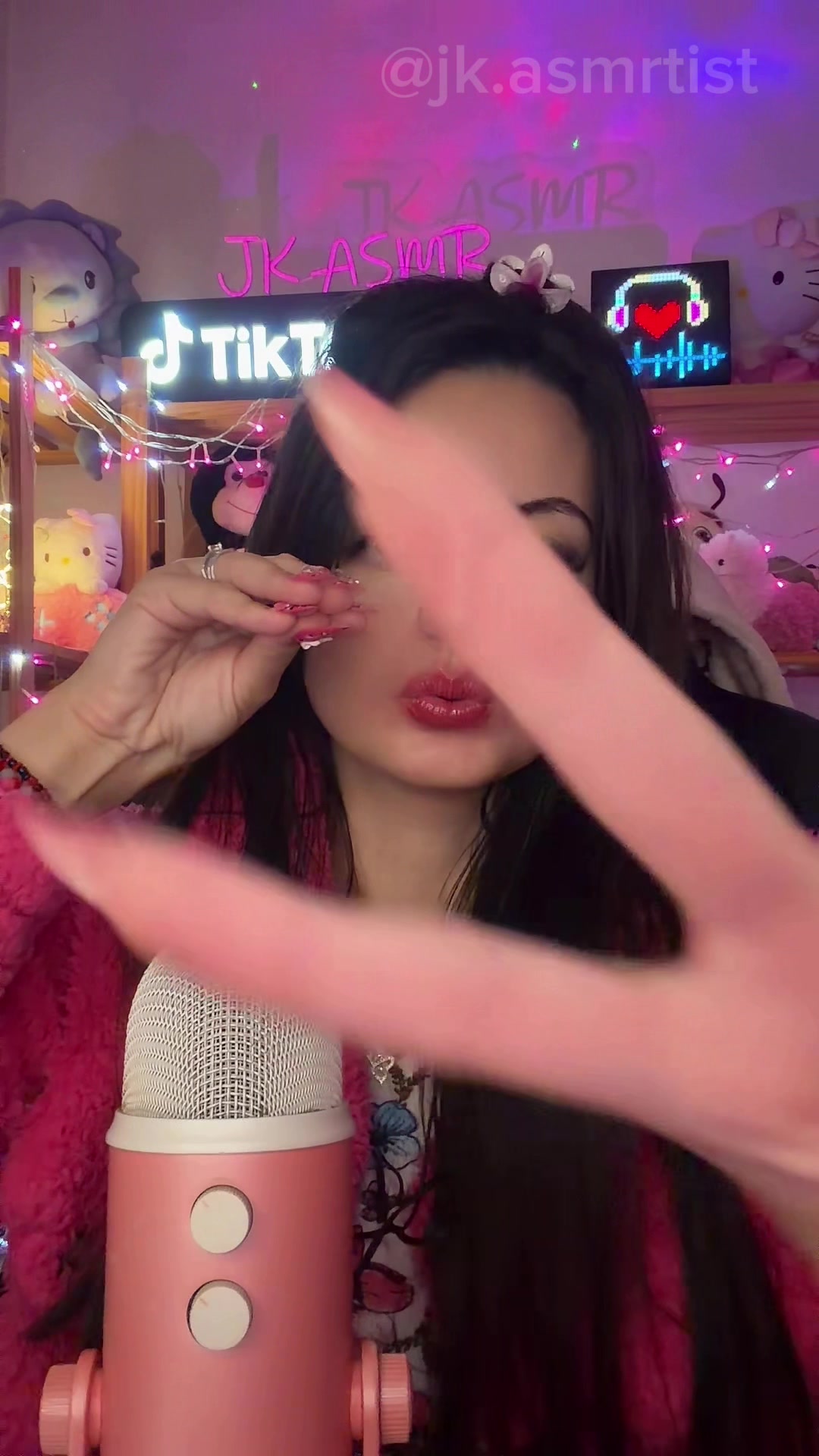 @🦋 JK ASMR 🌬️