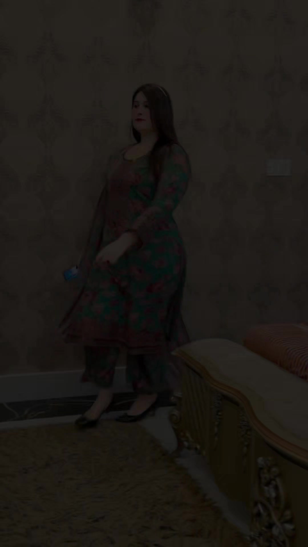 @𝐅𝐚𝐫𝐰𝐚 𝐪𝐮𝐞𝐞𝐧