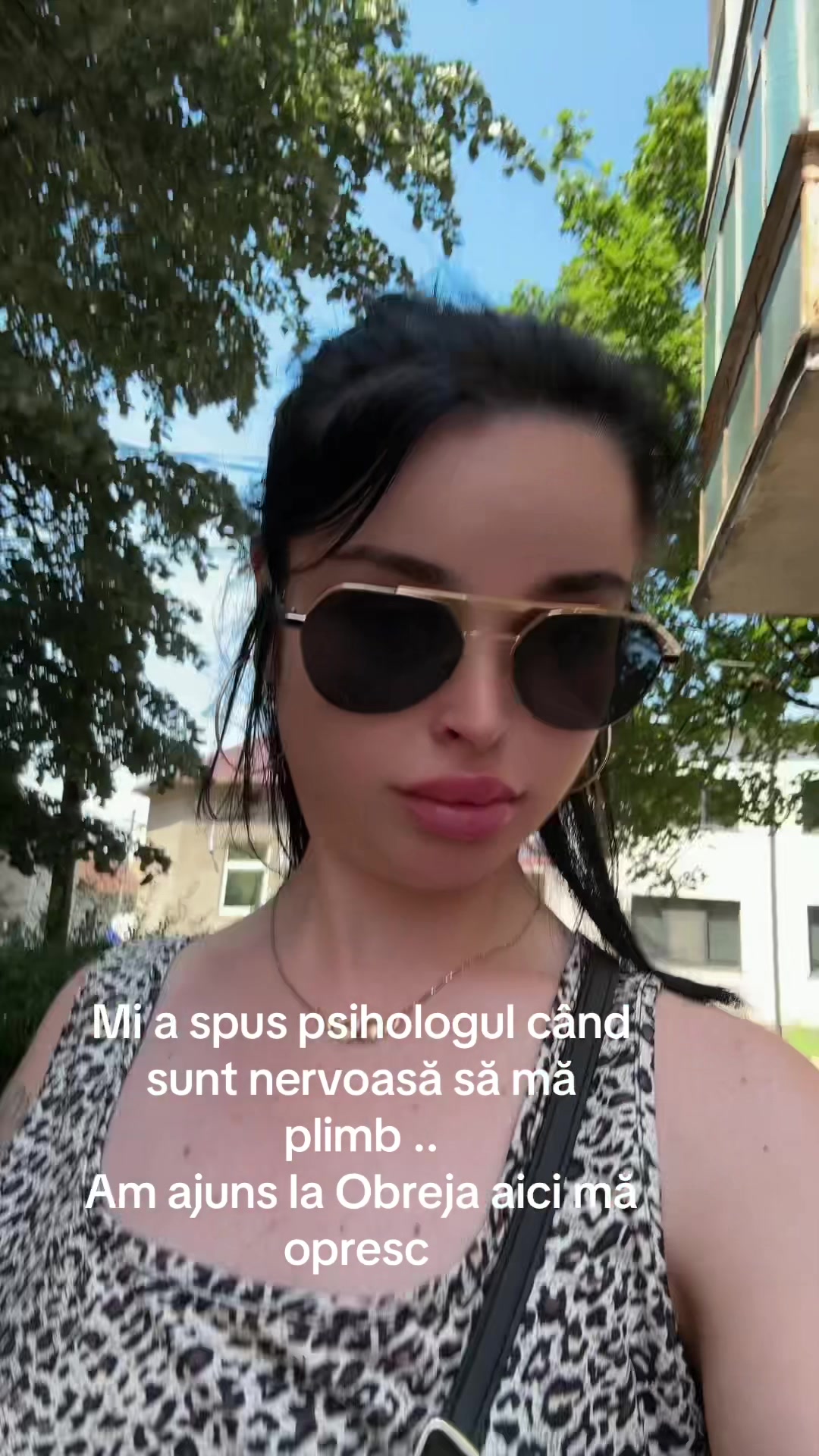 @Lari🌸