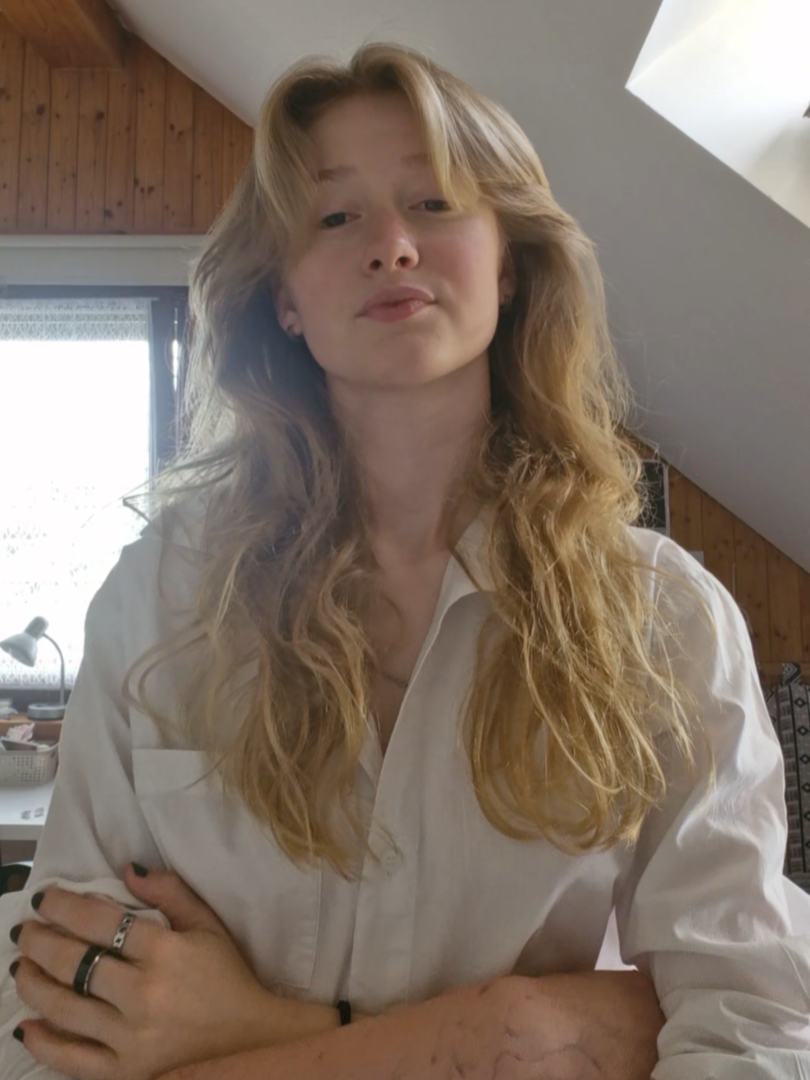 @Vick𖣂