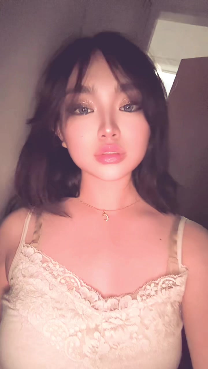 @ResidentEgirl