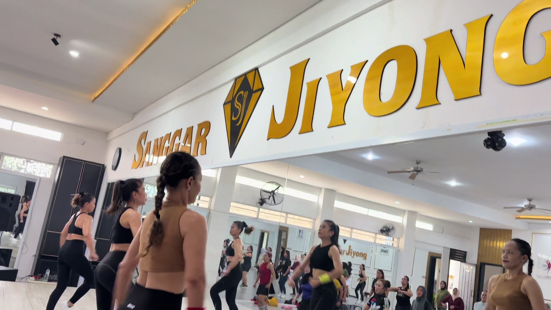 @SJ (SunentyJiyong)